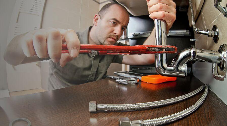 Professional clogged toilet repair in Catron, MO